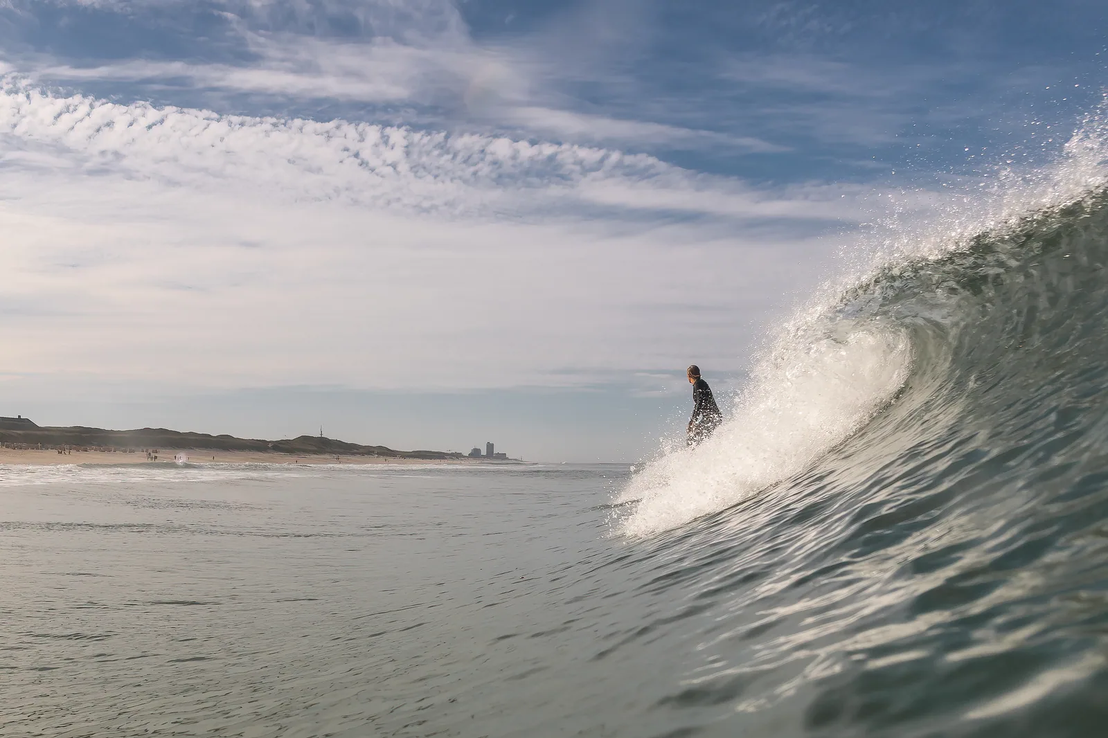 Fine-Art-Print — Surfer in der Welle
