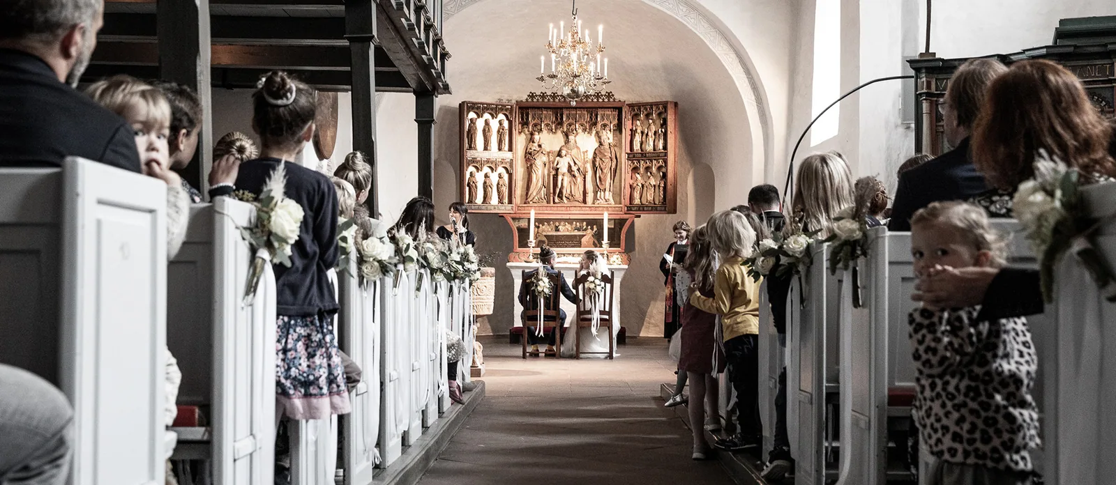 Hochzeitsfotografie — Panoramaaufnahme der Hochzeitsgesellschaft